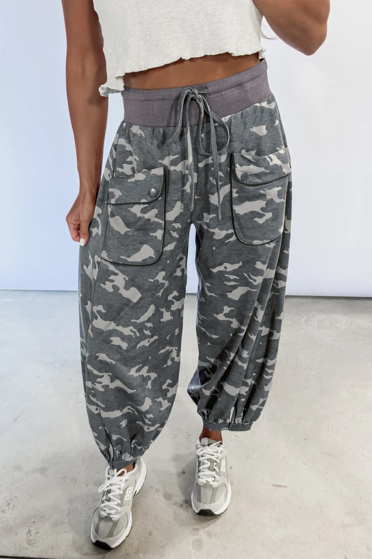 Khaki Drawstring Contrast Waistband Camouflage Joggers Pants