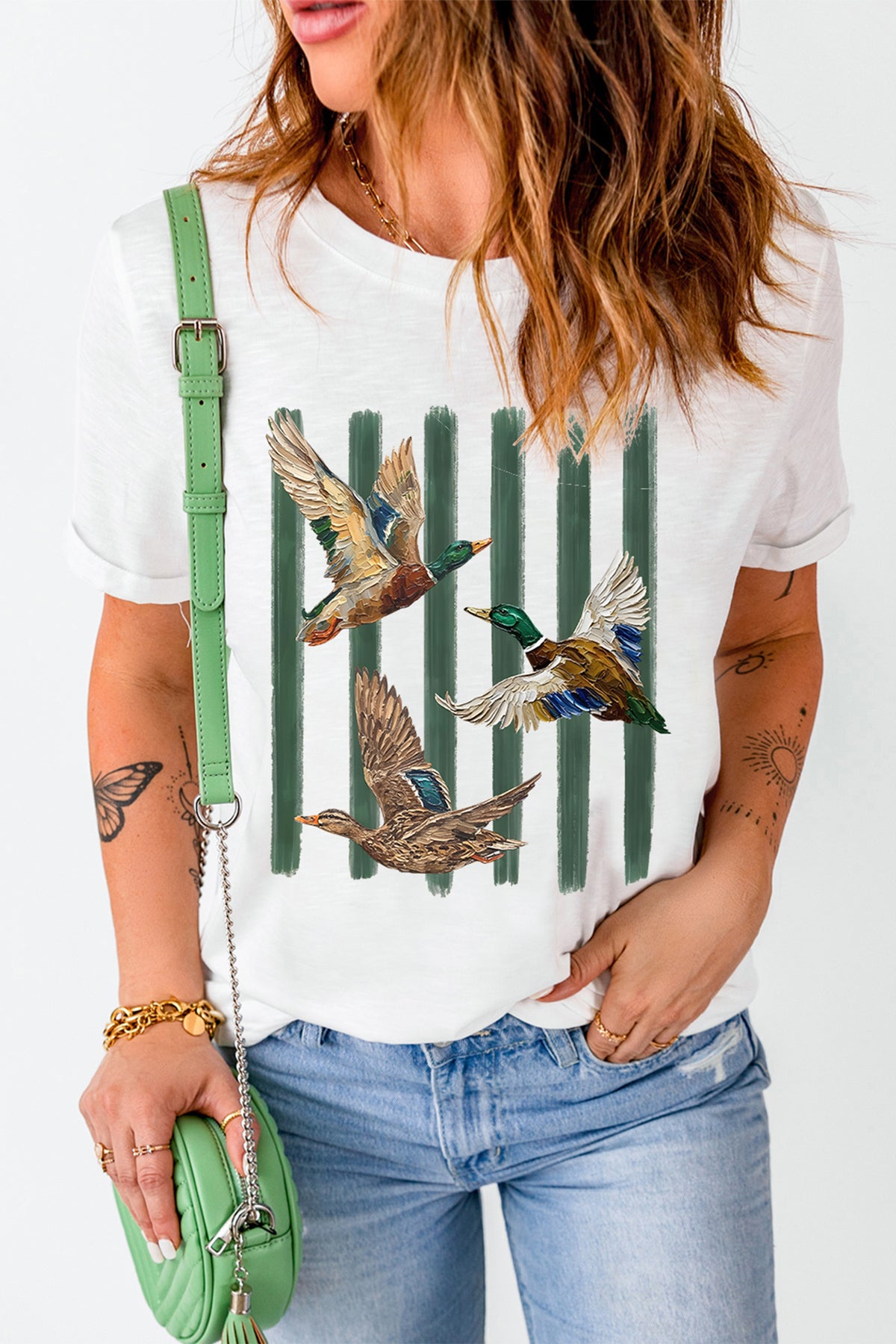 White Western Mallard Stripes Printed Graphic Round Neck Casual Tee