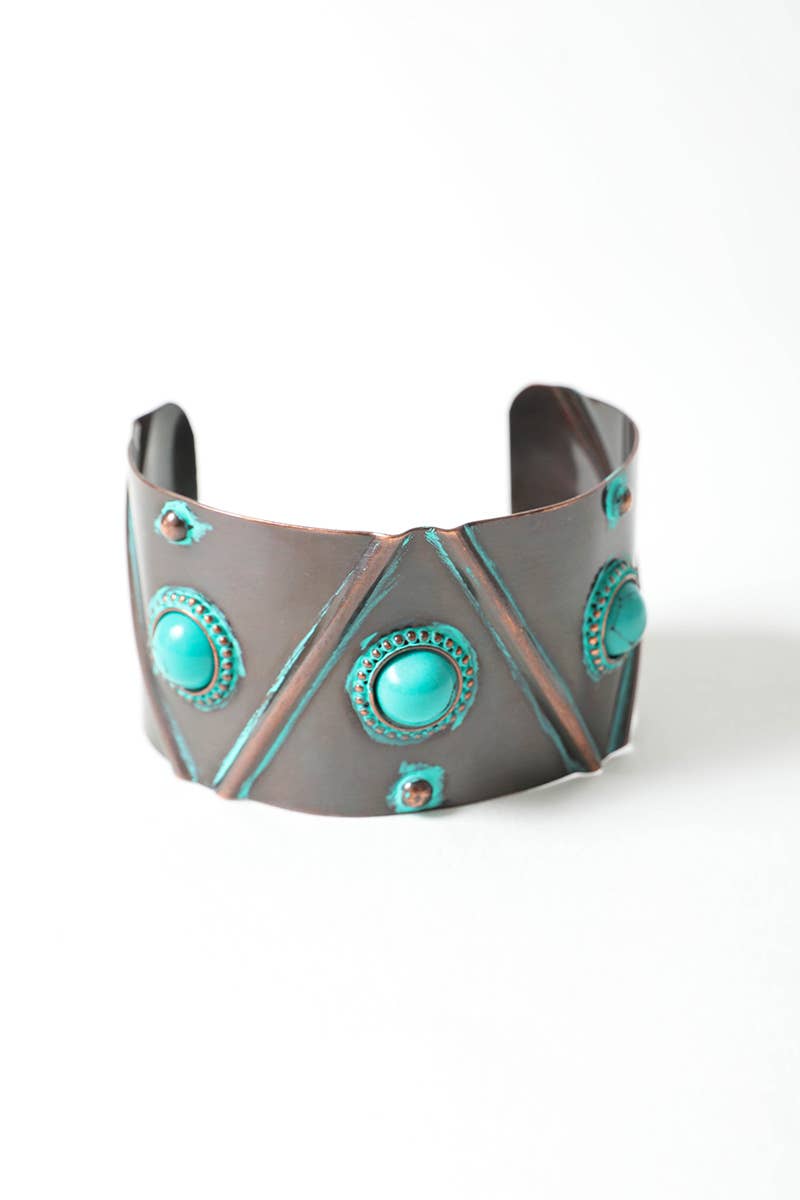 Artisan-Crafted Turquoise Cuff - Unique Ethnic Style Jewelry