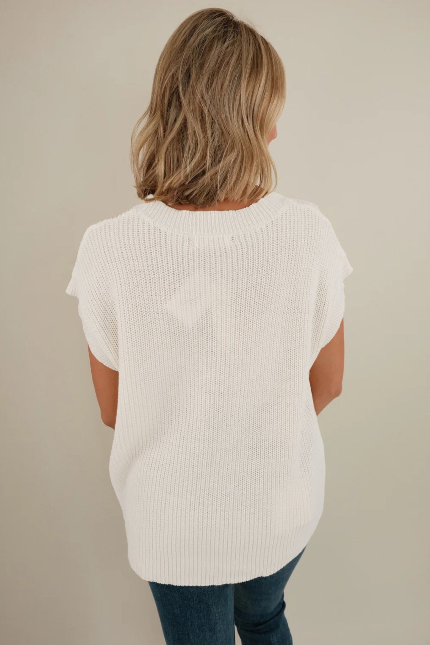 White Crochet Horseshoe Short Sleeve Knit Sweater