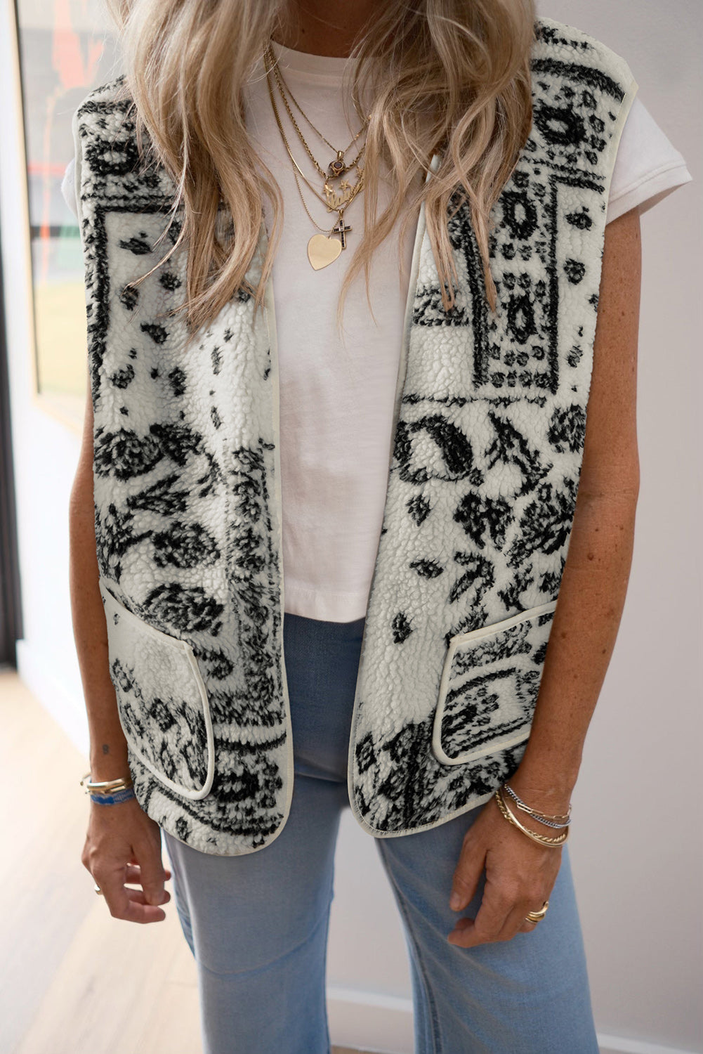 Brown Sherpa Paisley Print Pocketed Western Fashion Vest Jacket